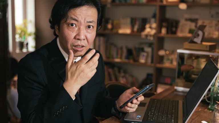 Trading Forex登録者が個人情報を抜かれ電話でMAMの勧誘!